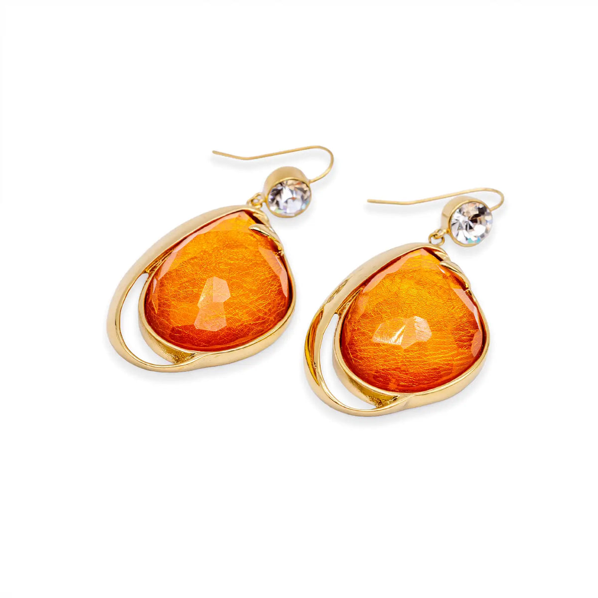 Goldfarbene Ohrringe mit orangefarbenem Glastropfen