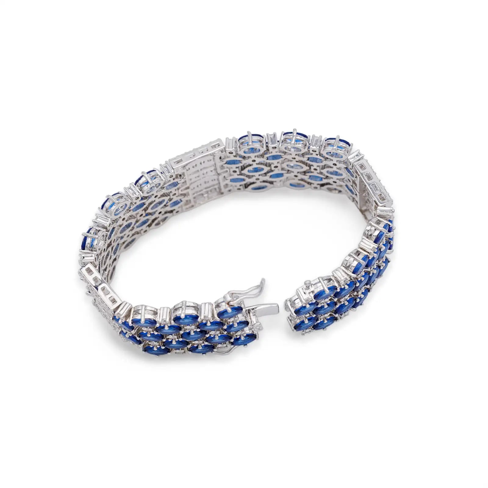 Armband silberfarben mit blauen Zirkonia