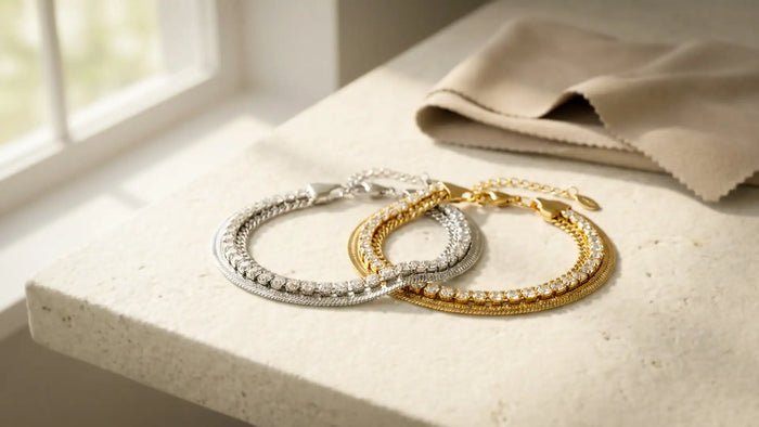 Goldfarbene oder silberfarbene Optik: 60-Sekunden-Check für deinen Look