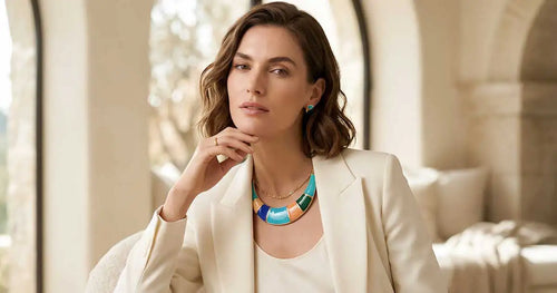 Frühlings-Upgrade: Wie du Emaille-Schmuck kombinieren kannst, um dein Outfit sofort aufzuwecken