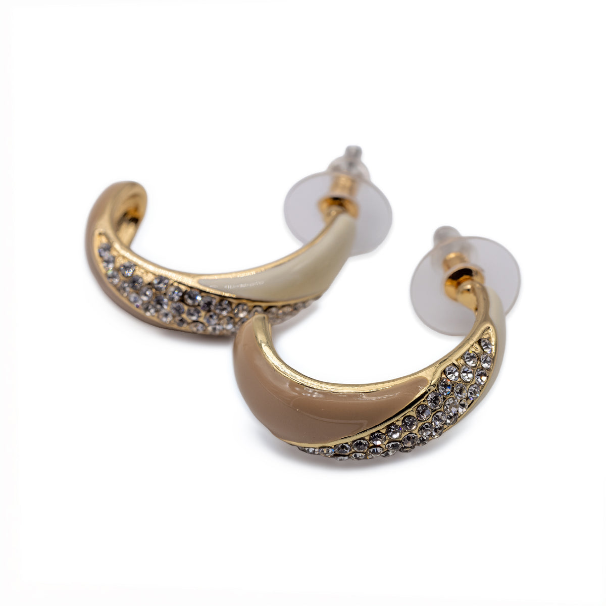 Goldfarbene Halbcreolen mit Glassteinen und Emaille in Beige und Creme