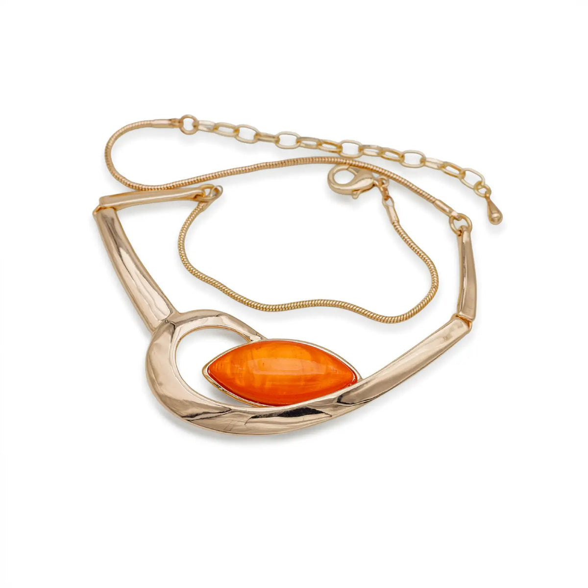 Goldfarbene Halskette mit orangefarbenem Harzanhänger